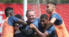 Rooney prend cher à l'entraînement de Manchester !