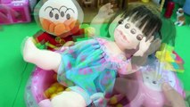 アンパンマン ぽぽちゃん Baby Doll Bath Time Learn Colors カラフルふわふわボール 赤ちゃん人形