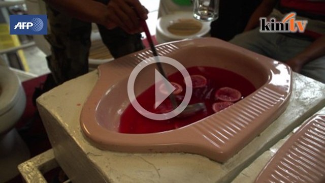 Menjamu selera di 'kafe tandas' semakin popular