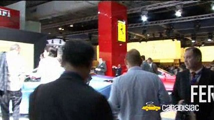 Paris 2008 : Aymeric et le SAV Ferrari (gag)