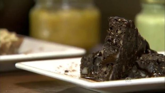 Dieta baseada no consumo de alimentos crus ganha adeptos