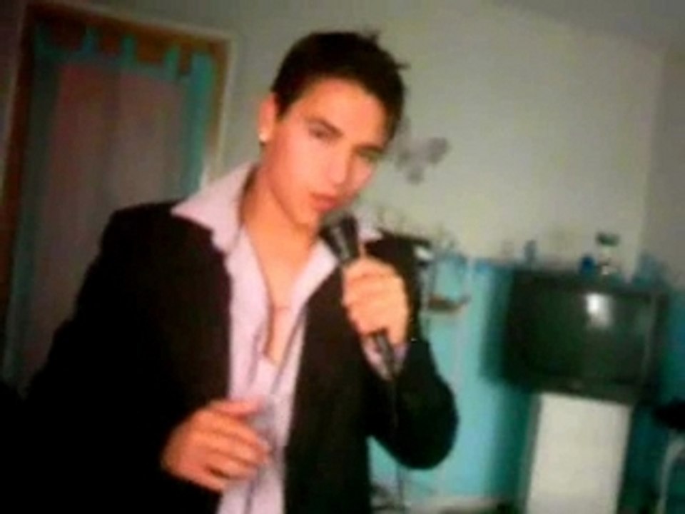 Mario Jamin chante Laisse moi t'aimer de Mike Brant