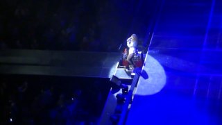 Shania Twain Live - Talking-Speach To The Crowd.