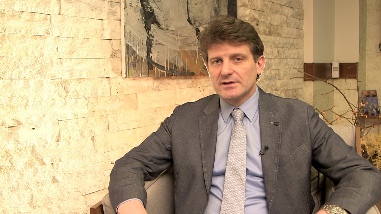 K.B.B. Uzmanı Doç. Dr. Teoman Dal - Ultherapy