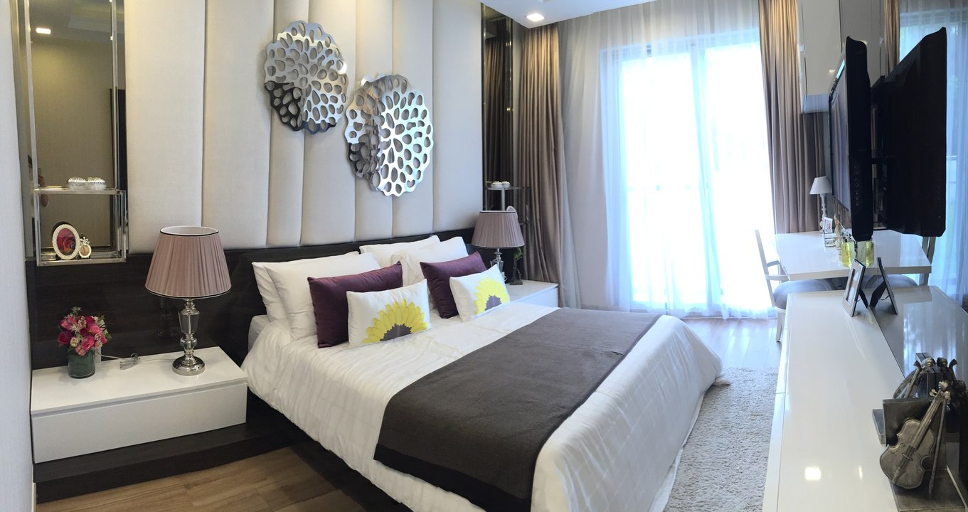 Cần bán căn hộ cao cấp Saigon South River Phú Mỹ Hưng 3pn căn góc view sông giá 2,1 tỷ.