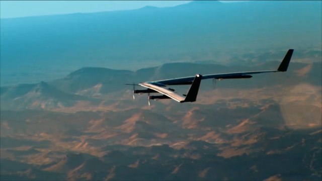 فيسبوك يطلق طائرة مسيرة تعمل بالطاقة الشمسية