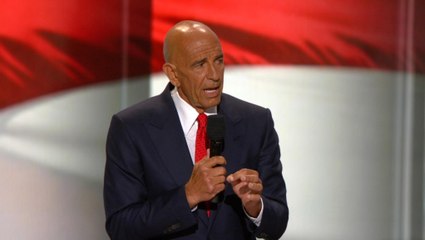 One speaker says he has 'nothing negative to say about Hillary'