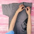 A cute bag made from an old T-shirt -5 minutes