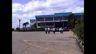 CUBA OFFERS FREE MED SCHOOL 2 AMERICANS