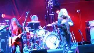 Roberrt Plant ... Rock & Roll(Led Zeppelin song) live Assago Summer Arena Milano 20 7 2016