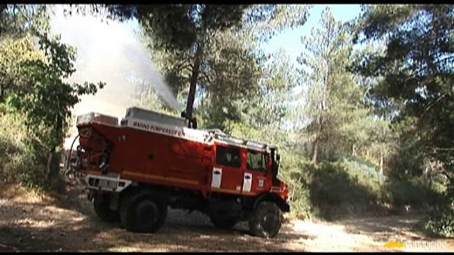 A bord d'un camion de pompiers avec les Mercedes Unimog