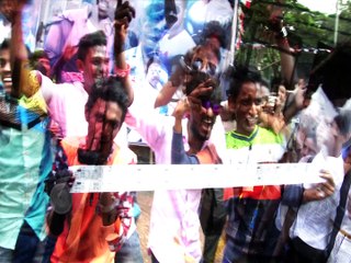 Kabali CRAZY Fans Reaction | Public Review | Rajnikanth