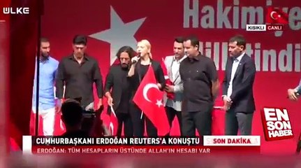 Hadise Kısıklı'da İstiklal Marşını Söyledi