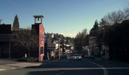 Μυστηριώδεις επαναλαμβανόμενες εκρήξεις στην Sonora της Καλιφόρνια