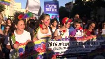 Jerusalem Gay Pride: Thousands attend march