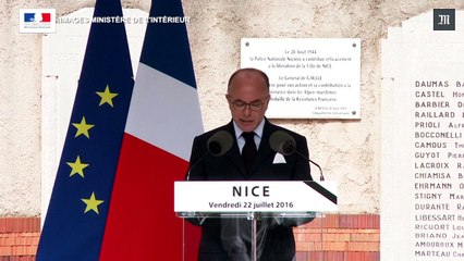 Bernard Cazeneuve rend hommage à un policier tué le 14 juillet à Nice