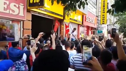 تركيا: تخريب مكتبة و حرقها على خلفية بيعها مؤلفات المتهم بتدبير الانقلاب فتح الله كولن