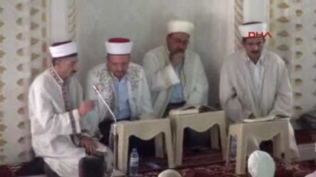 Yüksekova'da Darbe Girişimi Sırasında Ölenlere Gıyabi Cenaze Namazı Kılındı