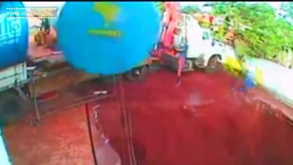 Amazing accidents fails videos of heavy construction equipment compilation