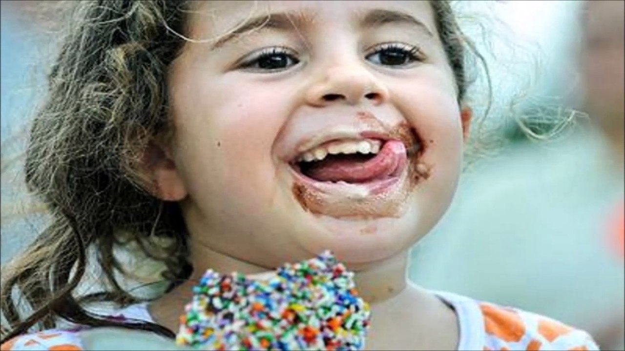 Lips Smacking Sound Effect