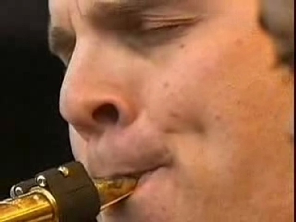 Black Eyed Peas - Freestyle (Live at Pinkpop 2004)