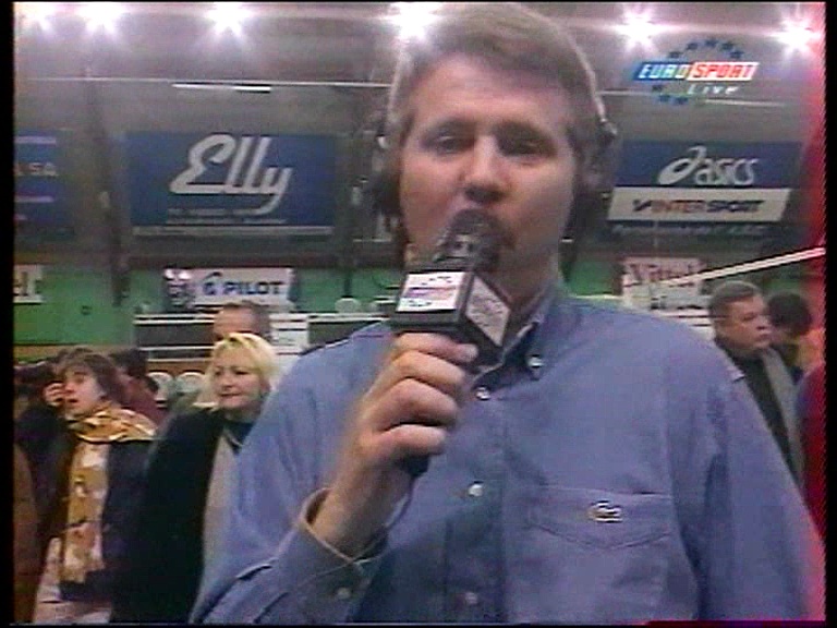 Câble, satellite, locales, TNT