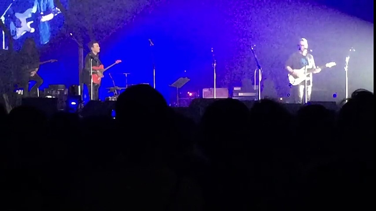 Axel Bauer - Éteins la lumière (Autour de la guitare 2015 - Rouen)