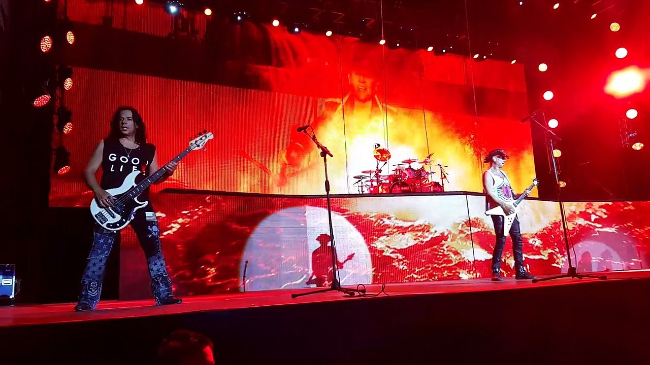 Scorpions -Still loving you (live in athens 20.07.16)