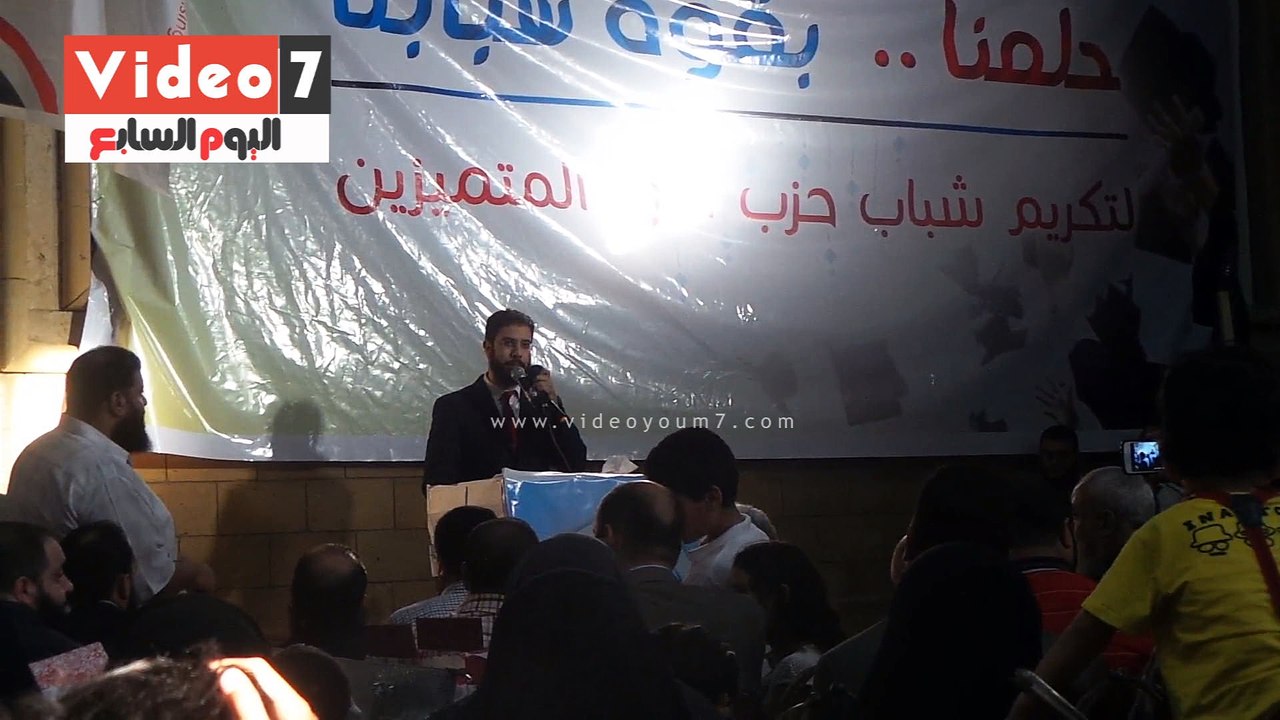 بالفيديو..نادر بكار ينصح شباب "النور" بالالتحاق بالجامعات الأوروبية