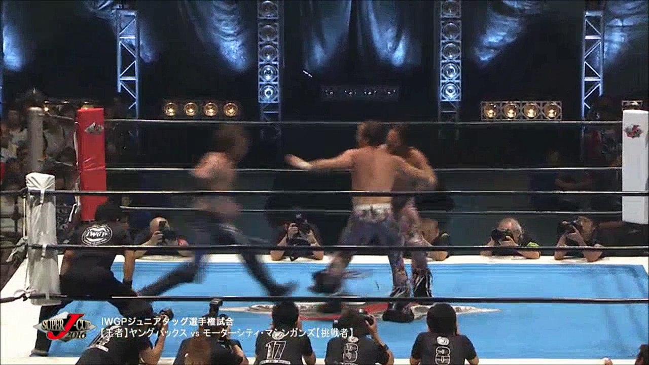 21.08.2016 Tag Team Title Match