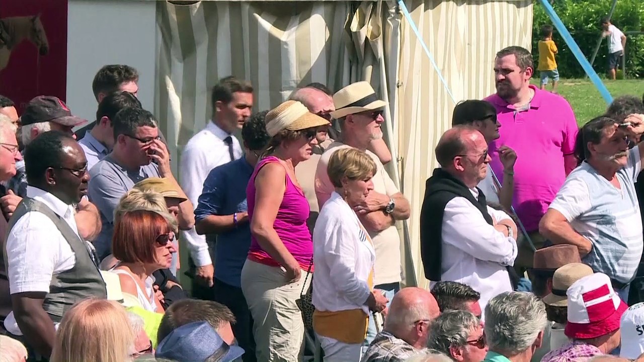 Arnaud Montebourg annonce sa candidature pour 2017