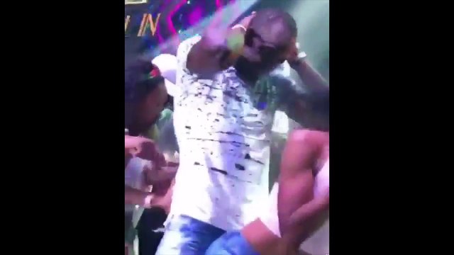 Usain Bolt en boite de nuit pour son 30e anniversaire