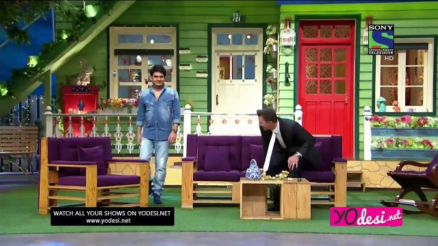 کپل شرما نے بریٹ لی کے سامنے اپنی ماں کو اتنی جگتیں لگائی ہنس ہنس کر بریٹ لی کا برا حال ہوگیا