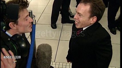 Warwick Davis at the premiere of Harry Potter and the Philosopher's Stone - 04/11/2001