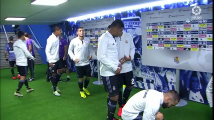 Special handshake between Sergio Ramos and Lucas Vazquez
