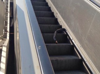 Taksim Metrosu'nda Akıl Almaz Yürüyen Merdiven Kazası