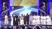 Son pays tearful tribute to Amjad Sabri in 15th Lux style Awards 2016