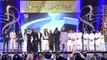 Son pays tearful tribute to Amjad Sabri in 15th Lux Style Awards 2016