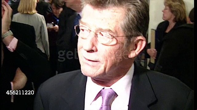 William Hurt at the premiere of Harry Potter and the Philosopher's Stone - 04/11/2001