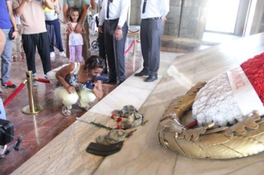 Kapatılan Harp Okulu Öğrencileri Anıtkabir'e Çıkarma Yaptı