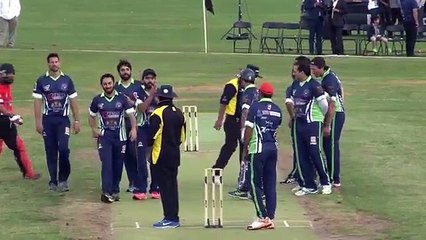 Saeed Ajmal Vs Abdul Razzaq - CleaN Bowled with a -Doosra- in Charity Match 2016