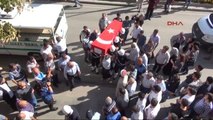 Elazığ - Şanlıurfa'daki Bombalı Saldırıda Şehit Olan Polis Memuru Ömer Son Yolculuğuna Uğurlandı-2