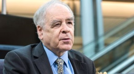 Macar Politikacı: Sınırlara Domuz Kafası Koyalım