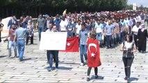Harp Okulu Öğrencileri ve Gözaltına Alınan Öğrencilerin Aileleri Anıtkabir'i Ziyaret Etti