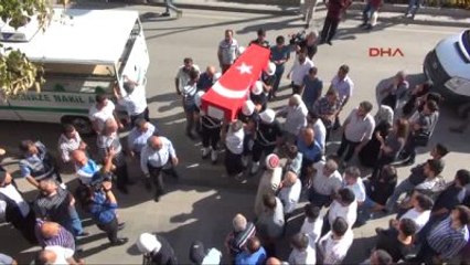 Elazığ - Şanlıurfa'daki Bombalı Saldırıda Şehit Olan Polis Memuru Ömer Son Yolculuğuna Uğurlandı-3...