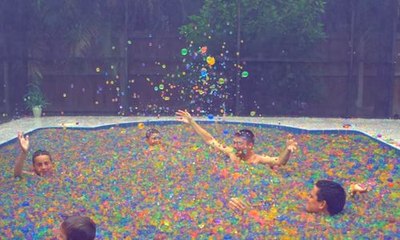 Imaginez 25 miilions de petite boules orbeez dans votre piscine !