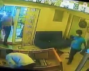 CCTV footage of attack  "MQM workers attacking ARY News"