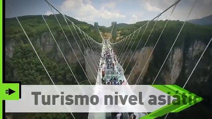 Abren el puente de cristal más largo y alto del mundo
