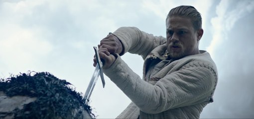 King Arthur- Legend of the Sword - Official Comic-Con Trailer