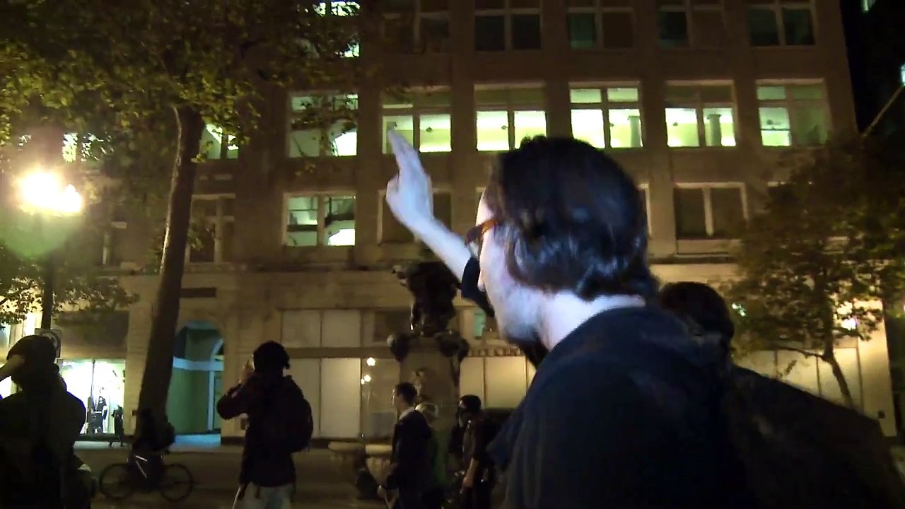 Police Use Force Against Occupy Oakland Demonstrators - October 25, 2011